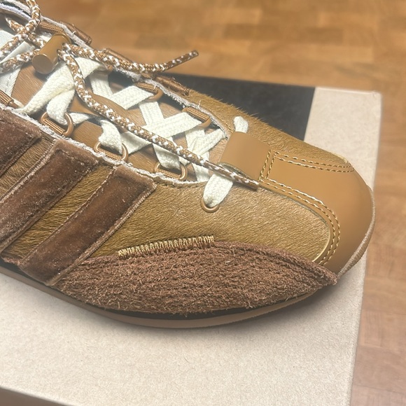 Exclusive Adidas X Song for the Mute Collab Men’s 6 fits Women’s 7.5/8 - Picture 3 of 5